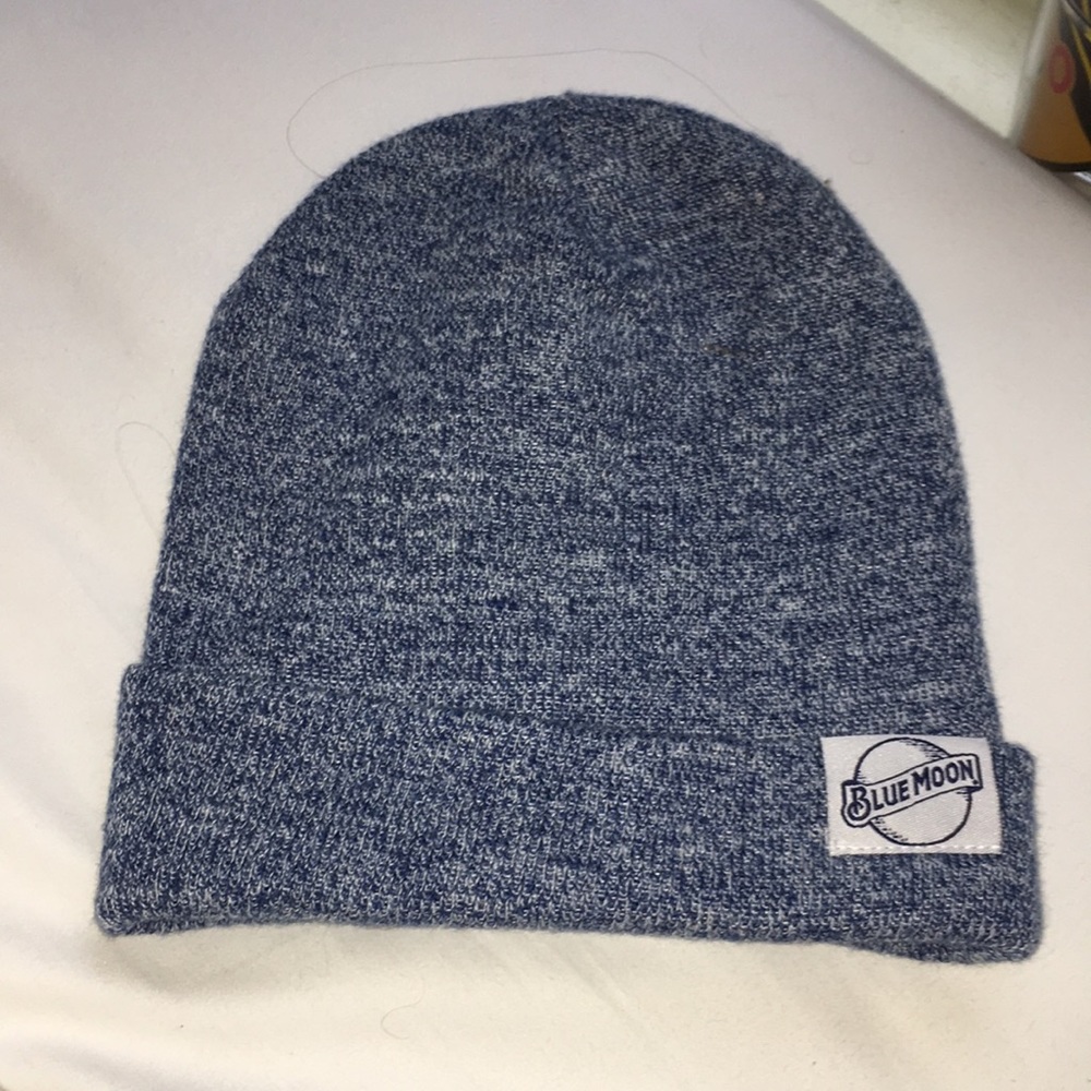 NWOT Blue Moon beanie